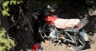 “منديل قماشي” يتسبب بتدهور دراجة نارية وإصابة 4 أشخاص في ريف حمص