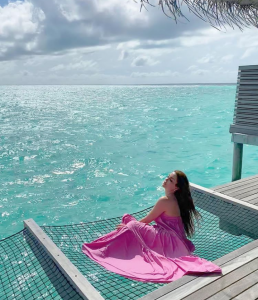 هل قضت نسرين طافش عطلتها في المالديف مع حبيبها؟