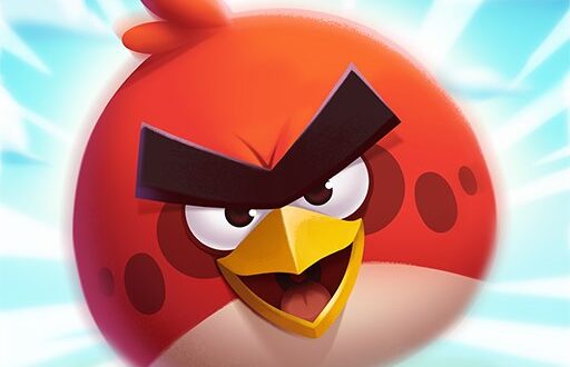 أرادت الاهتمام بهما.. خطأ تجميلي يحول سيدة إلى Angry Bird
