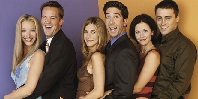 بعد 27 عاما.. علاقة حب حقيقية بين بطلي سلسلة Friends