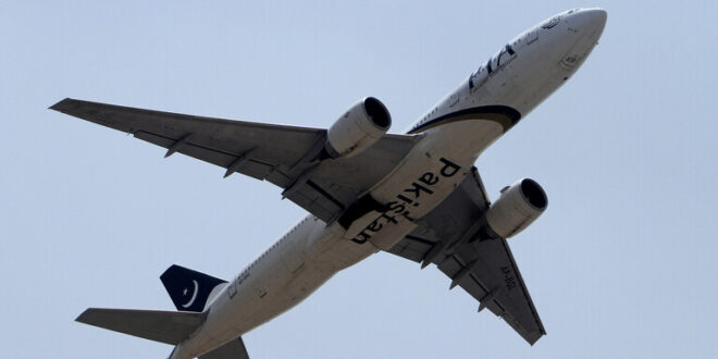 أول رحلة طيران شركة دولية تحط في مطار دمشق