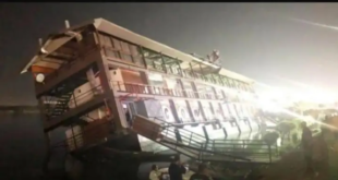 فيديو في مصر.. مطعم عائم يغرق في النيل وعلى متنه أكثر من 500 شخص