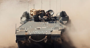 تحركات عسكرية إسرائيلية في هضبة الجولان ونقل عدد كبير من الدبابات إلى المنطقة (فيديو)
