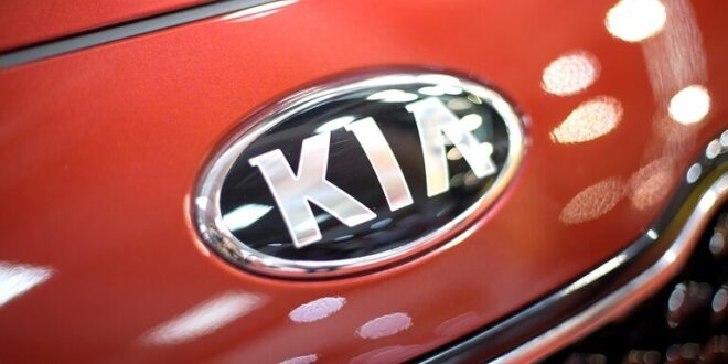 إحدى أشهر سيارات كيا تظهر بحلّة وميزات جديدة