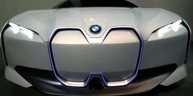 BMW ستتوقف تدريجياً عن استخدام محركات الإحتراق الداخلي بحلول عام 2024