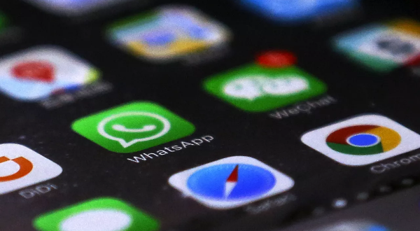 12 تطبيقا على هاتفك تسرق البيانات البنكية