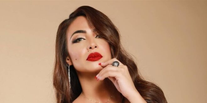 فنانة لبنانية مقيمة في مصر بإطلالة مثيرة