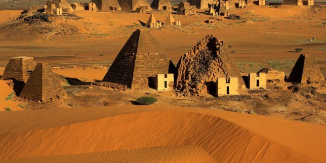 تعرَّف على الدولة العربية التي تضم أهرامات أكثر من مصر !