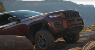 Grand Cherokee الجبارة تظهر بحلّة جديدة