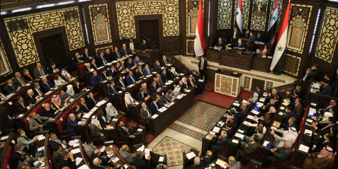 مجلس الشعب السوري يطالب بمناقشة قرار استبعاد شرائح محددة