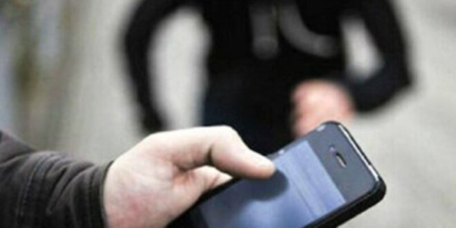 طريقة جديدة في الاحتيال… هكذا سرق منها 4 آلاف دولار أميركي