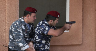 أوقفهما أثناء هروبهما إلى سوريا.. الأمن اللبناني يضبط سارق مجوهرات مع شقيقه
