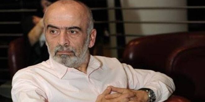 صورة سلوم حداد مع الراقصات