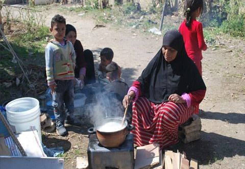 أوقفوا القرارات الحكومية… السوريون تحت خط الفقر بكثير!