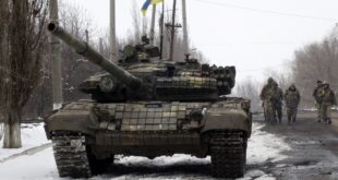 دبابات وصواريخ غربية متطورة في الطريق.. هل تستطيع تغيير موازين المعركة بأوكرانيا؟