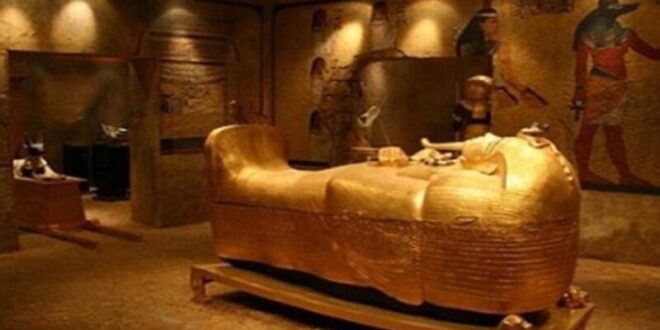 حياة الفرعون الأسطوري بعد الموت.. حلّ لغز مقبرة توت عنخ آمون!