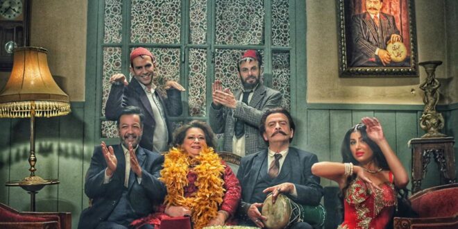 عراك بالايدي في الكواليس بين بطلتي مسلسل "جوقة عزيزة