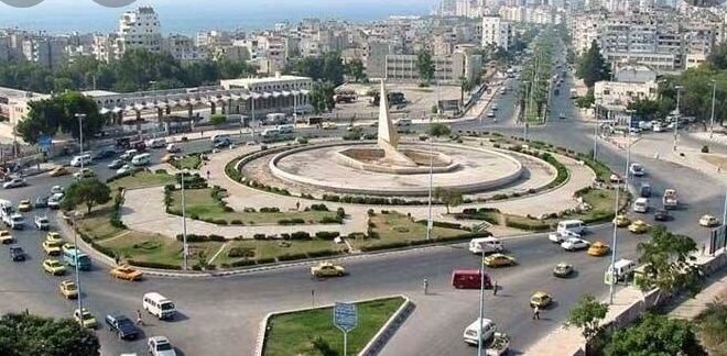 طبيب في اللاذقية يطلق مبادرة المعاينة المخفضة