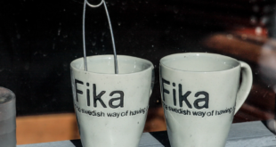 قهوة مع البيض وقشره! هكذا يشرب السويديون القهوة وفق تقليد “فيكا