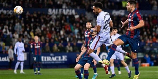 رغم احتساب 3 ركلات جزاء ضده.. برشلونة يفوز بهدف قاتل