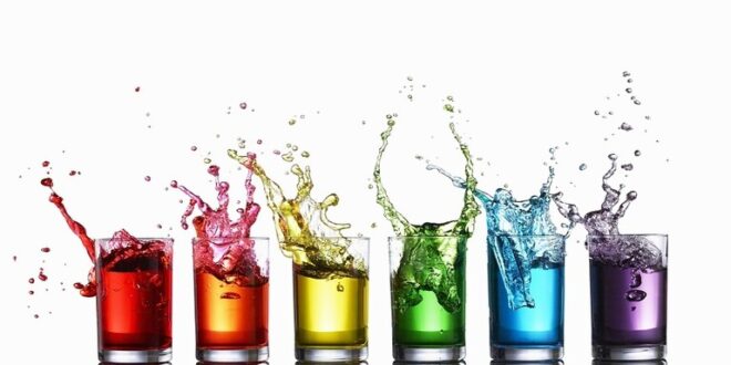 5 مشروبات شائعة لا ينبغي على الإطلاق أن تحل محل الماء في تناول الأدوية