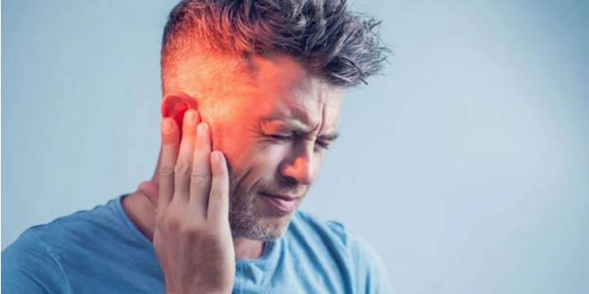تشير إلى خطر كبير.. احذر هذه العلامة في الأذن
