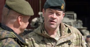 قائد الجيش البريطاني يوجه رسالة "خطيرة".. ويتوعد روسيا