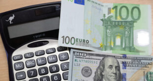 سعر صرف اليورو يساوي تقريبا الدولار