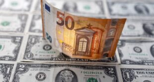 ما هي تداعيات انخفاض سعر صرف اليورو في مقابل الدولار؟