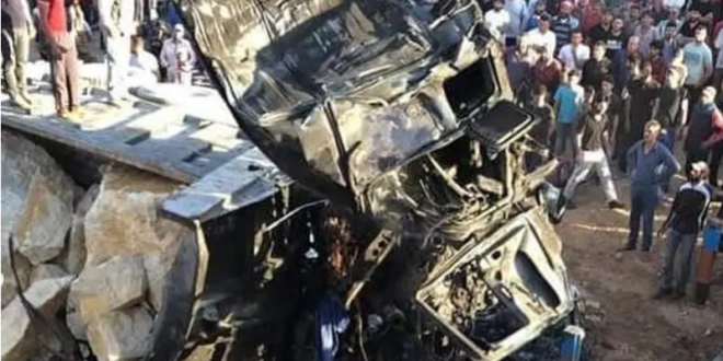 حادث سير يخطف 7 من عائلة واحدة في لبنان