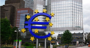 أوروبا تنحدر نحو الركود والجميع يترقب تحركات البنك المركزي