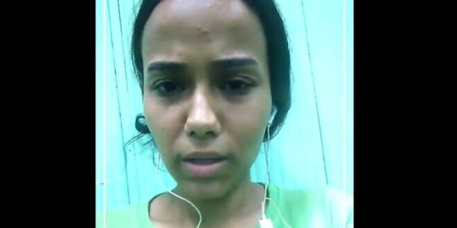 فتاة تستثغيث بالأمن المصري من داخل مسجد (فيديو)