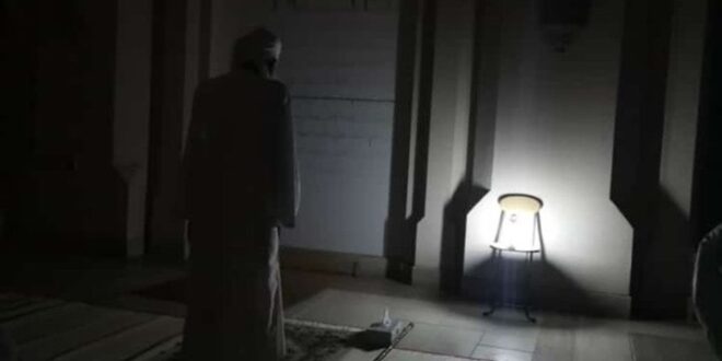 انقطاع "مفاجئ" للكهرباء بسلطنة عمان.. مسقط تغرق في الظلام
