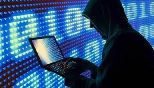 الشرطة تلقي القبض على "شرطة الفيسبوك