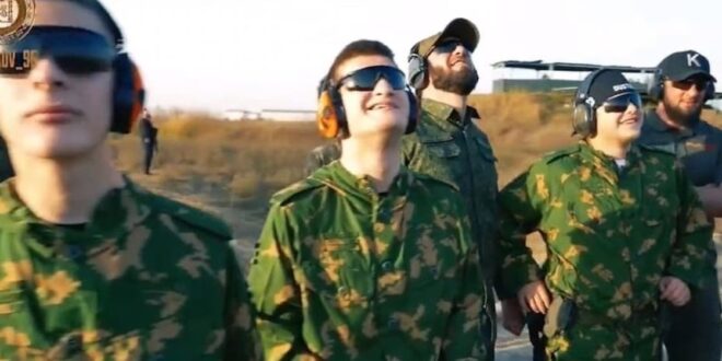 قديروف ينشر فيديو لأولاده المراهقين.. "ذاهبون للقتال"