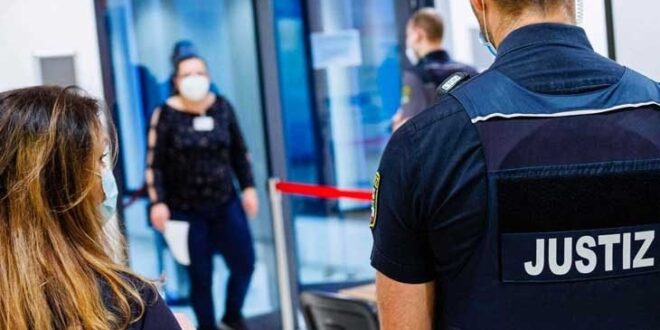المانيا: السجن للاجئ سوري كان عنصراً في الجيش السوري الحر