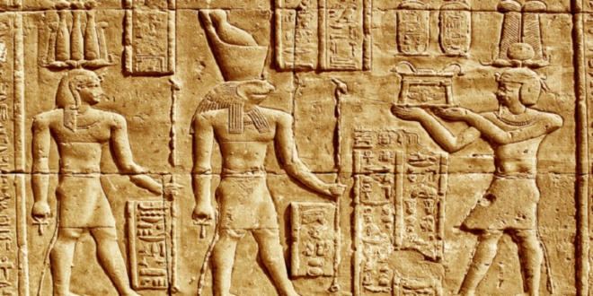 بقايا صقور مصرية قديمة تكشف عن طقوس دينية غامضة!