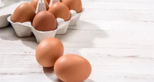 تخزينه في الثلاجة يزيد خطورته.. إليك أفضل الطرق لتخزين البيض
