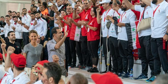 الرئيس بشار الأسد والسيدة أسماء يحضران مباراة بكرة السلة