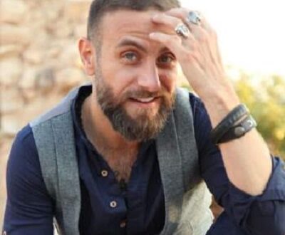 يحيى بيازي يظهر بفيديو جديد ويبدأ رحلة العلاج