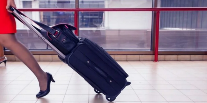 اتبع هذه النصائح لحماية حقيبة السفر من السرقة في المطار