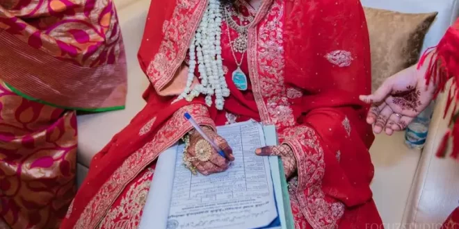عروس هندية تشترط مدة بقاء زوجها مع أصدقائه خارج المنزل في عقد الزواج!