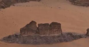 صخرة تُثير الدهشة في السعودية