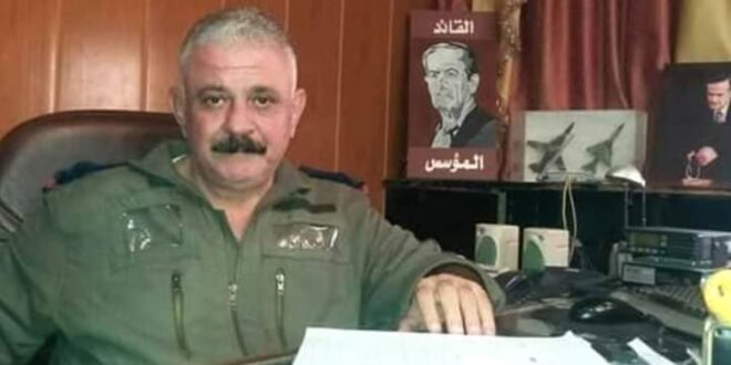 وفاة العميد الطيار أمين بسيسيني.. قائد مطار “دير الزور” خلال حصاره