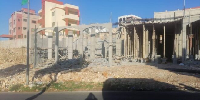 إصابة ثلاثة عمال سوريين بانهيار مبنى جنوب لبنان