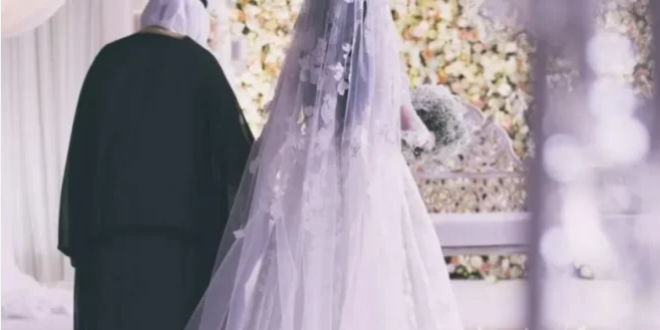إعلامية لبنانية اعتزلت المهنة بعد زواجها من أمير سعودي رغم اختلاف الدين