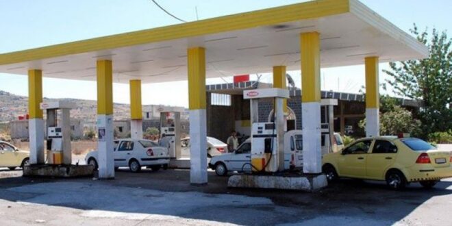 حمص.. أصحاب محطة وقود يحتالون على أكثر من 40 تاجر بحوالي 4 مليار ليرة سورية
