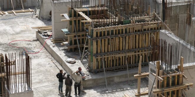 خبير عقاري: تكلفة بناء خمس طوابق على الهيكل تبدأ من 2 مليار ليرة سورية