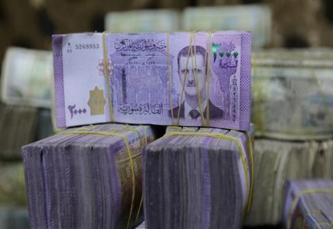 بعد القرار 144.. تخوف من ارتفاع سعر الصرف في السوق السوداء